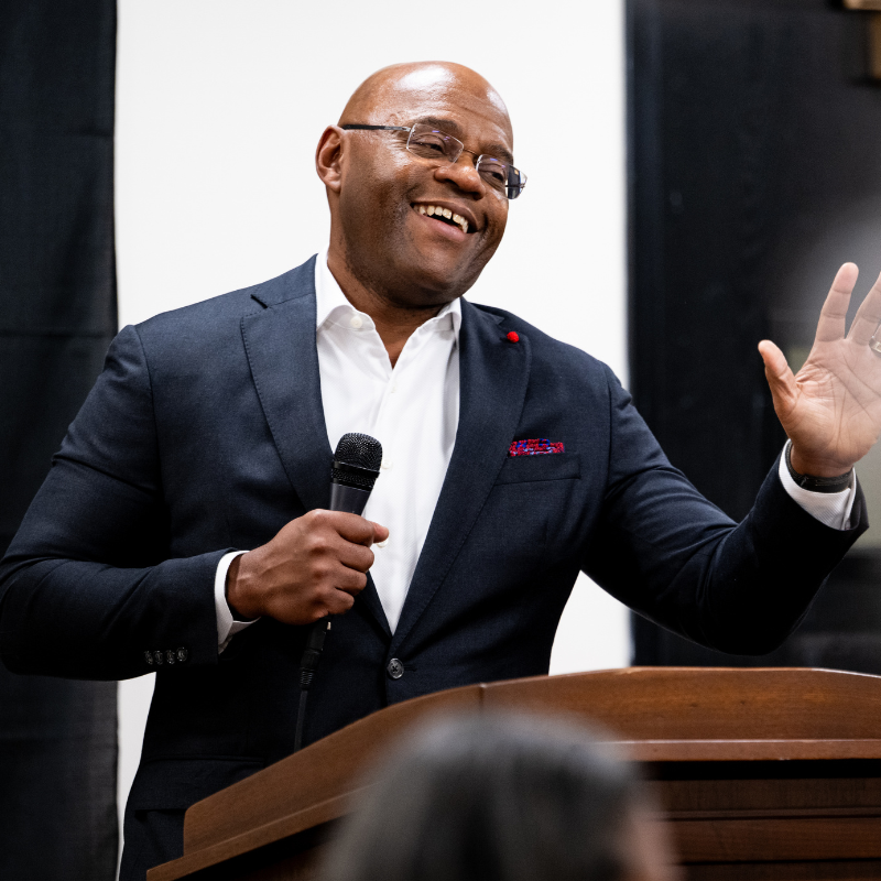Mo Cowan ’94