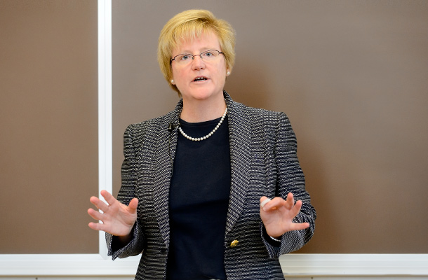 Nancy Prior 94, President of Fixed Income, Fidelity Investments delivered the keynote address.