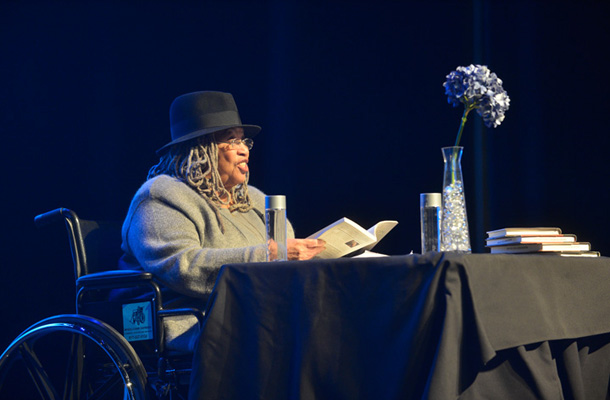Toni Morrison read from her book “Home” and answered quesxadtions from an audixadence of more than 900.
