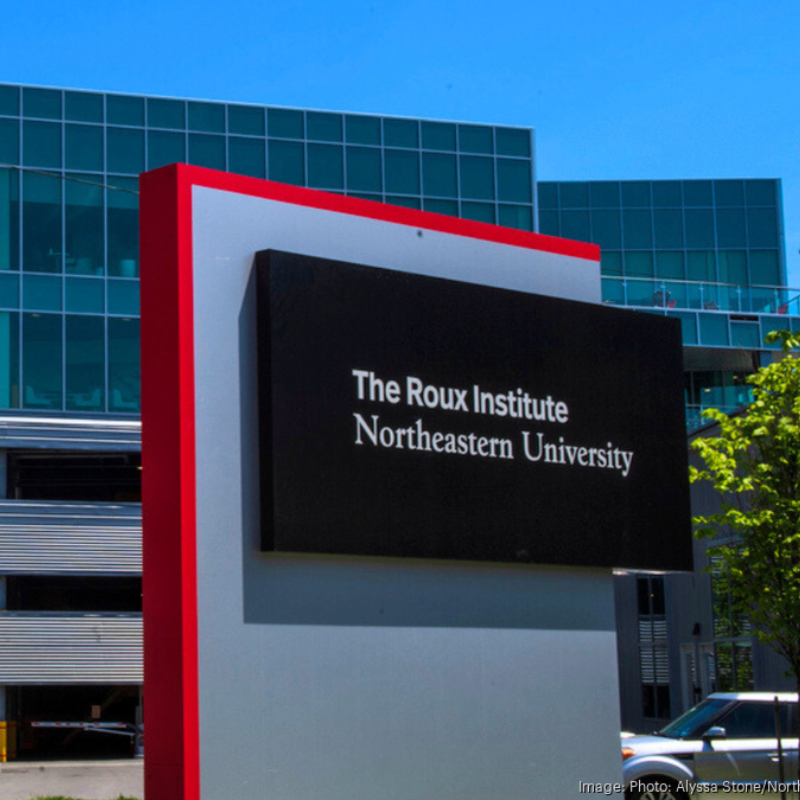 Michael Robinson Establishes the Maren Robinson ’87 Legal Fellowship at the Roux Institute